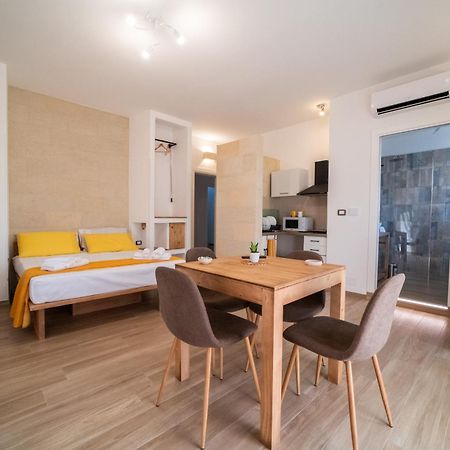 Pietra Bianca Bed & Breakfast Кутрофиано Екстериор снимка