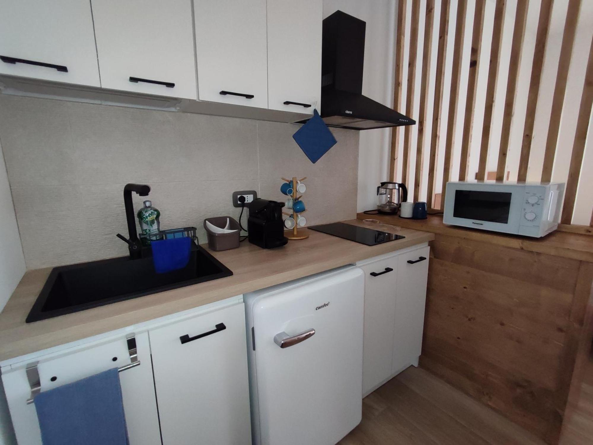 Pietra Bianca Bed & Breakfast Кутрофиано Екстериор снимка