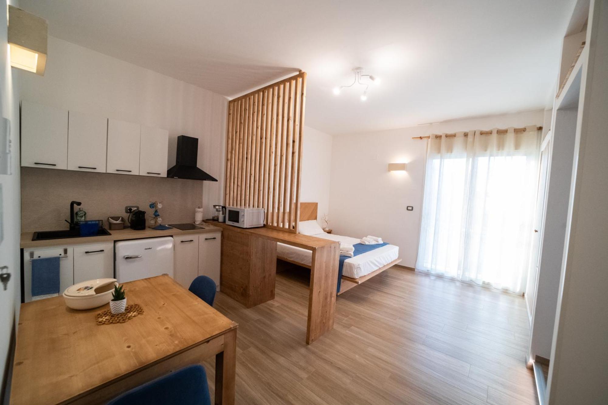 Pietra Bianca Bed & Breakfast Кутрофиано Екстериор снимка