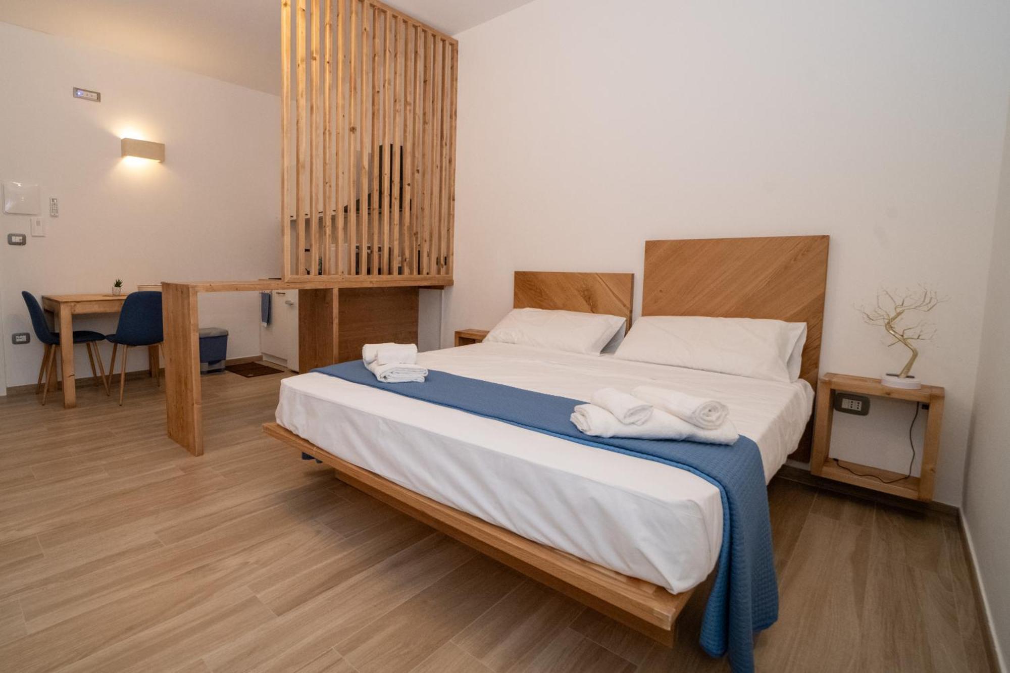 Pietra Bianca Bed & Breakfast Кутрофиано Екстериор снимка