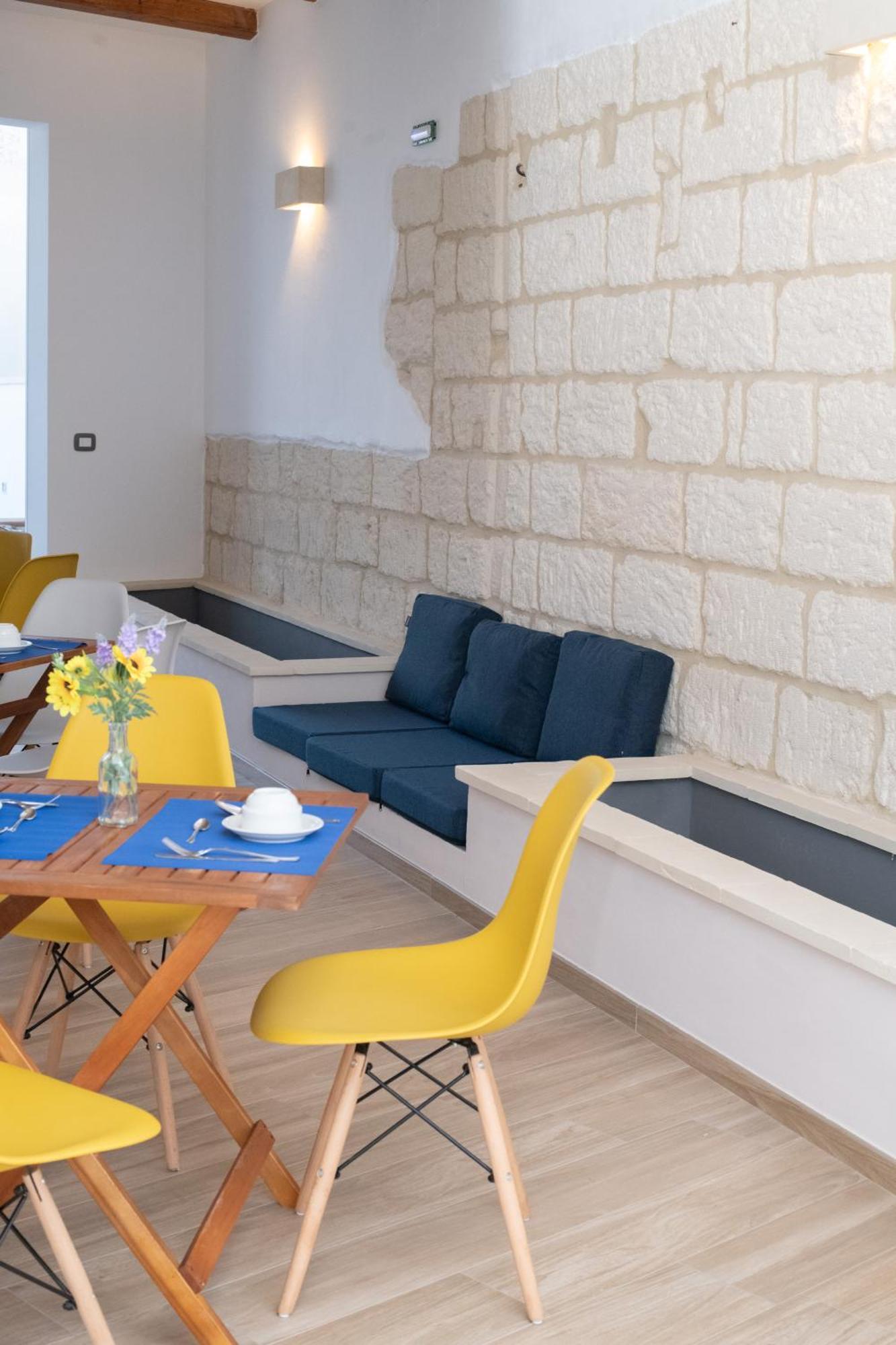 Pietra Bianca Bed & Breakfast Кутрофиано Екстериор снимка