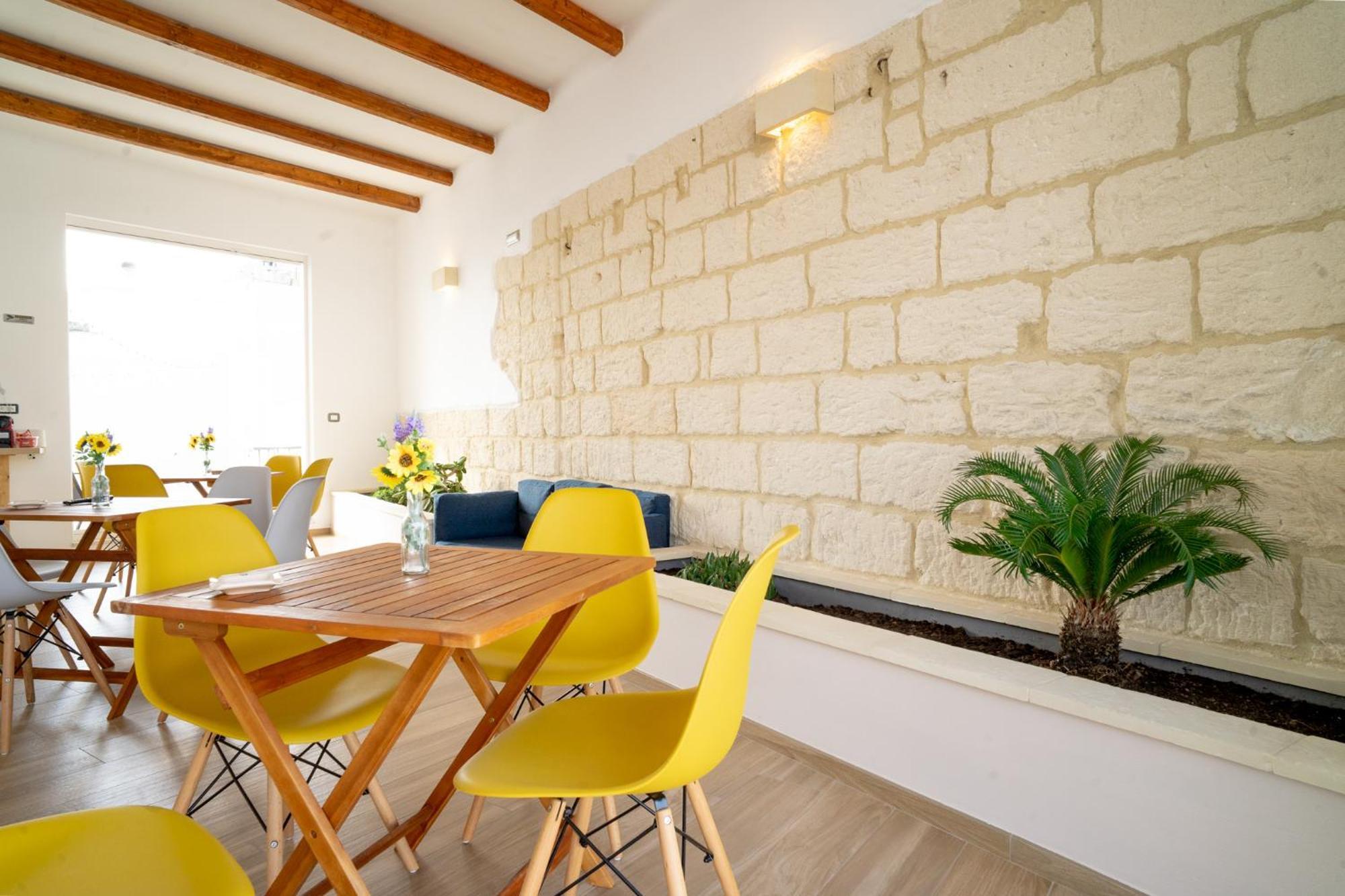 Pietra Bianca Bed & Breakfast Кутрофиано Екстериор снимка