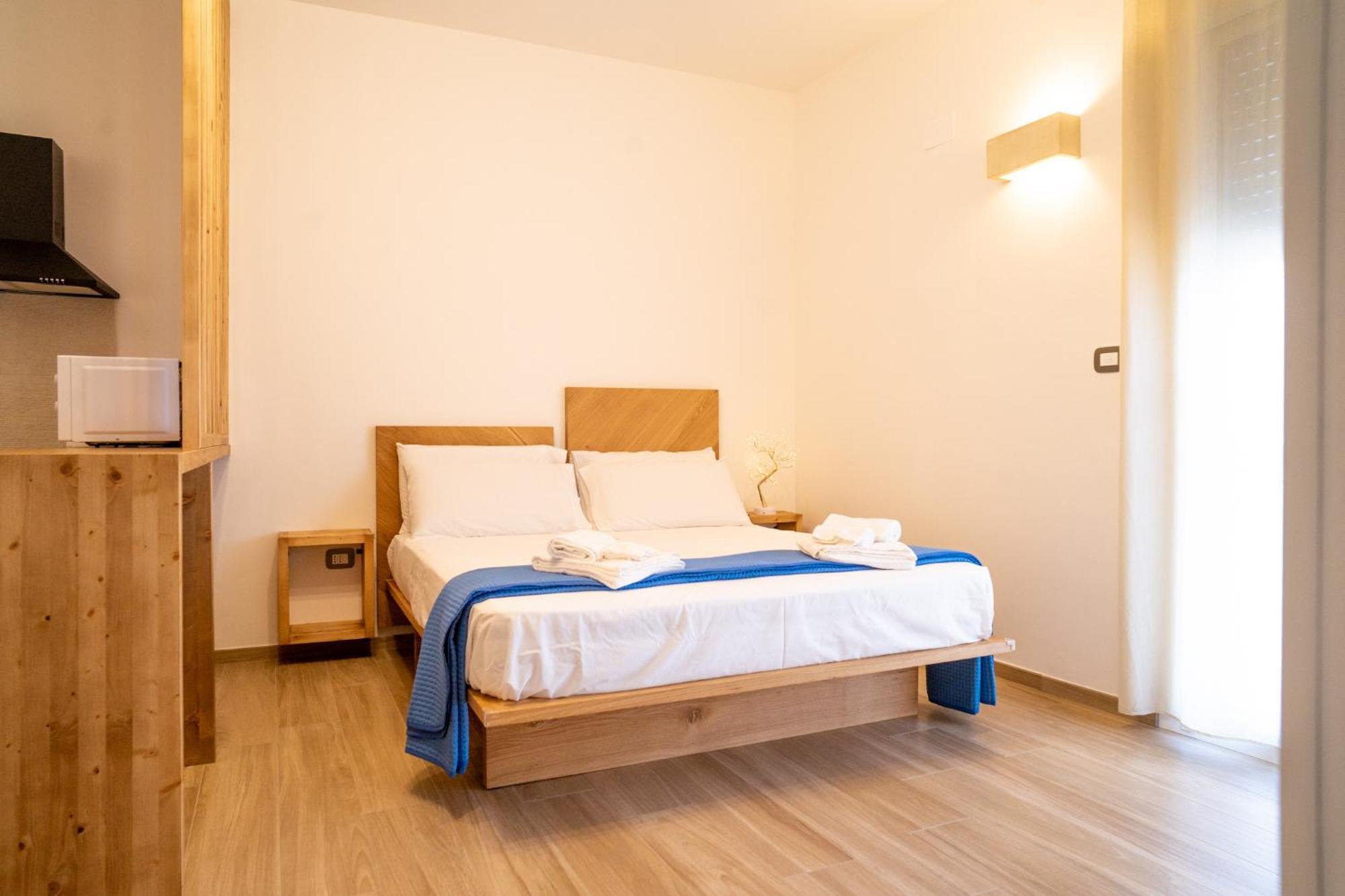 Pietra Bianca Bed & Breakfast Кутрофиано Екстериор снимка