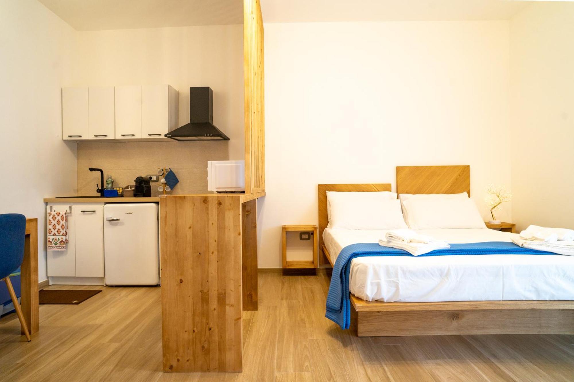 Pietra Bianca Bed & Breakfast Кутрофиано Екстериор снимка